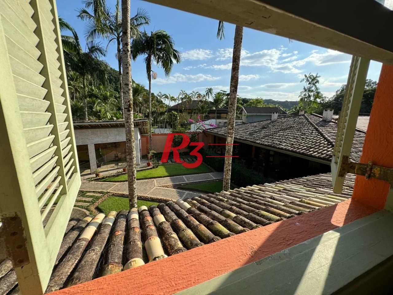 Casa à venda, 283 m² por R$ 4.700.000,00 - Balneário Praia do Pernambuco - Guarujá/SP
