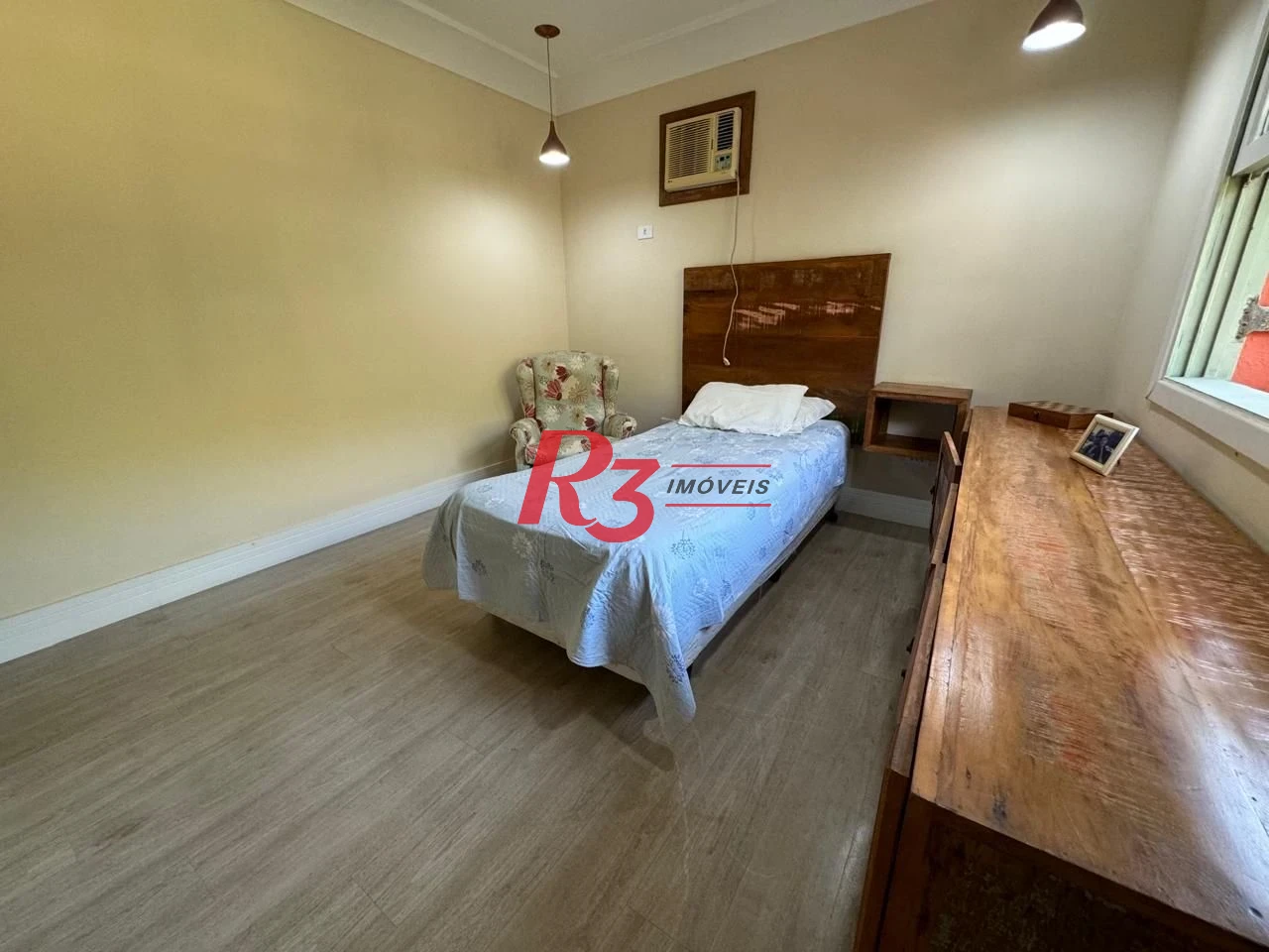 Casa à venda, 283 m² por R$ 4.700.000,00 - Balneário Praia do Pernambuco - Guarujá/SP