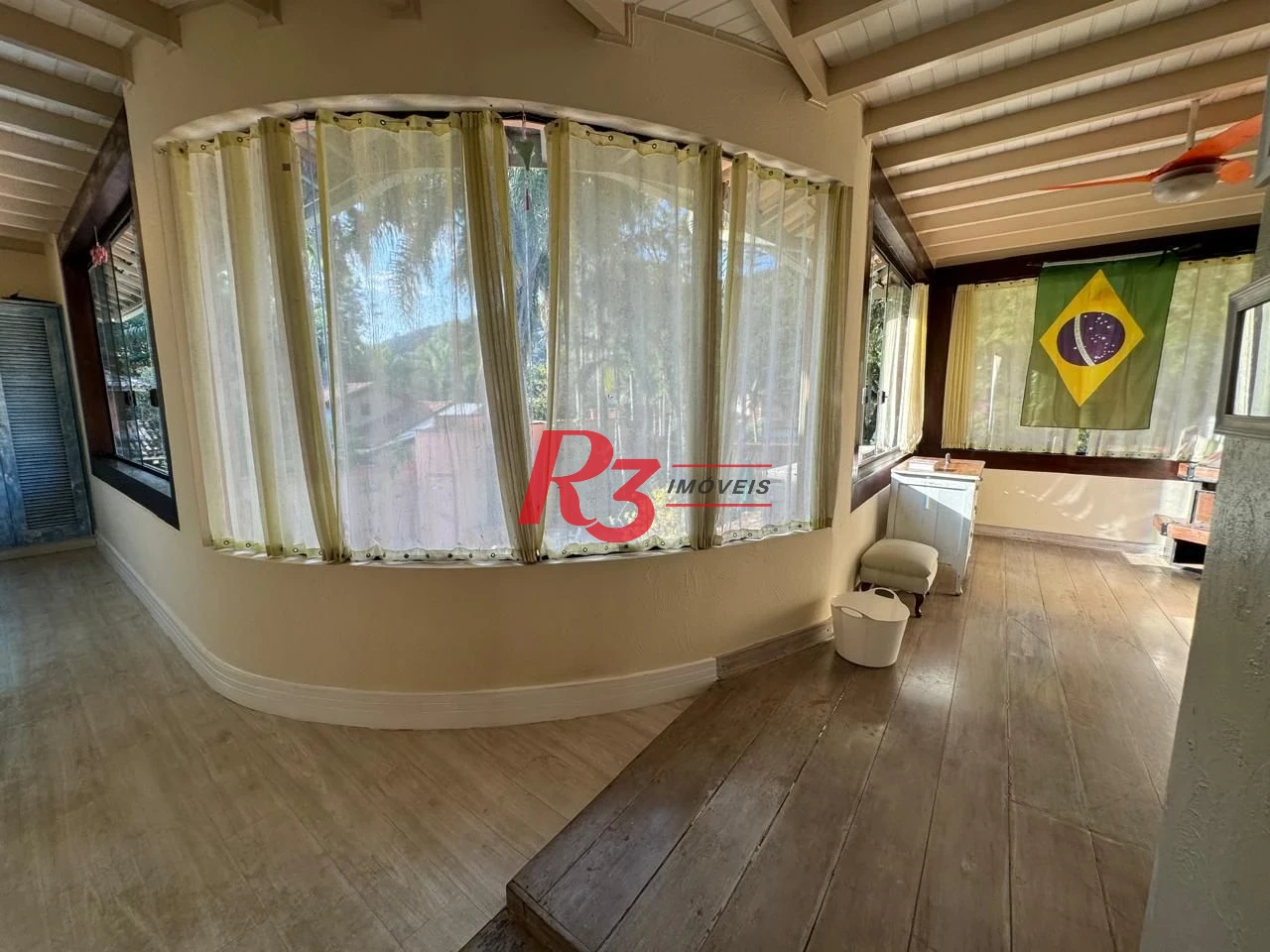 Casa à venda, 283 m² por R$ 4.700.000,00 - Balneário Praia do Pernambuco - Guarujá/SP