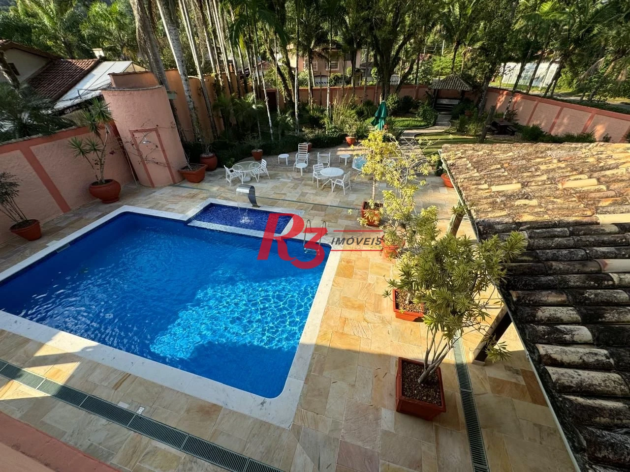 Casa à venda, 283 m² por R$ 4.700.000,00 - Balneário Praia do Pernambuco - Guarujá/SP
