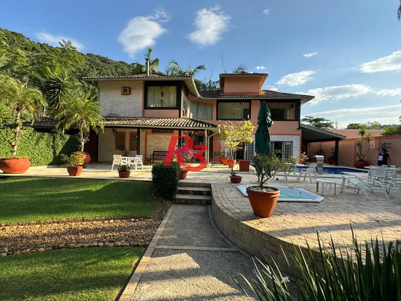 Casa à venda, 283 m² por R$ 4.700.000,00 - Balneário Praia do Pernambuco - Guarujá/SP