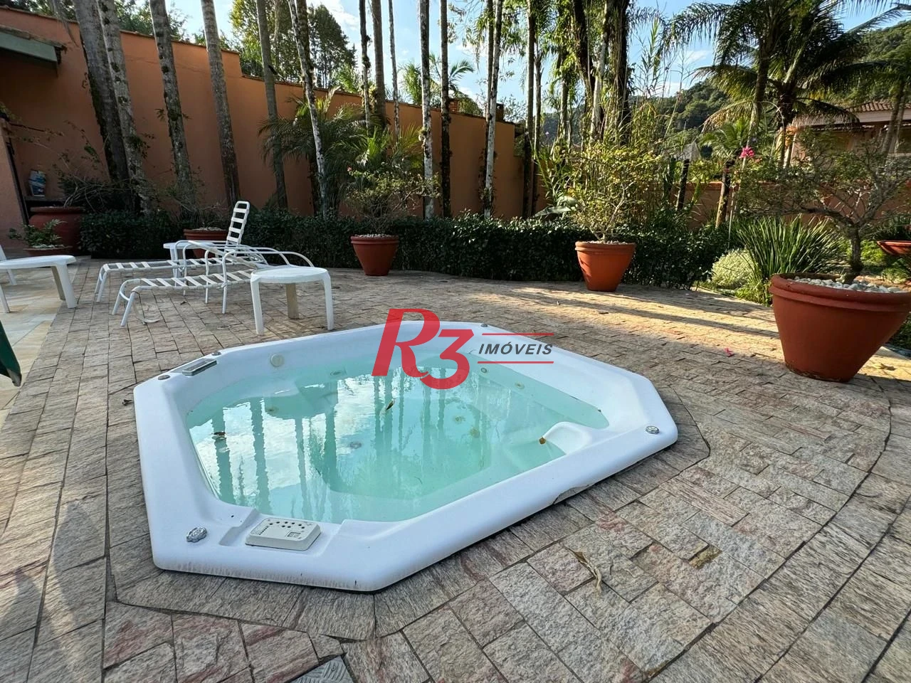 Casa à venda, 283 m² por R$ 4.700.000,00 - Balneário Praia do Pernambuco - Guarujá/SP