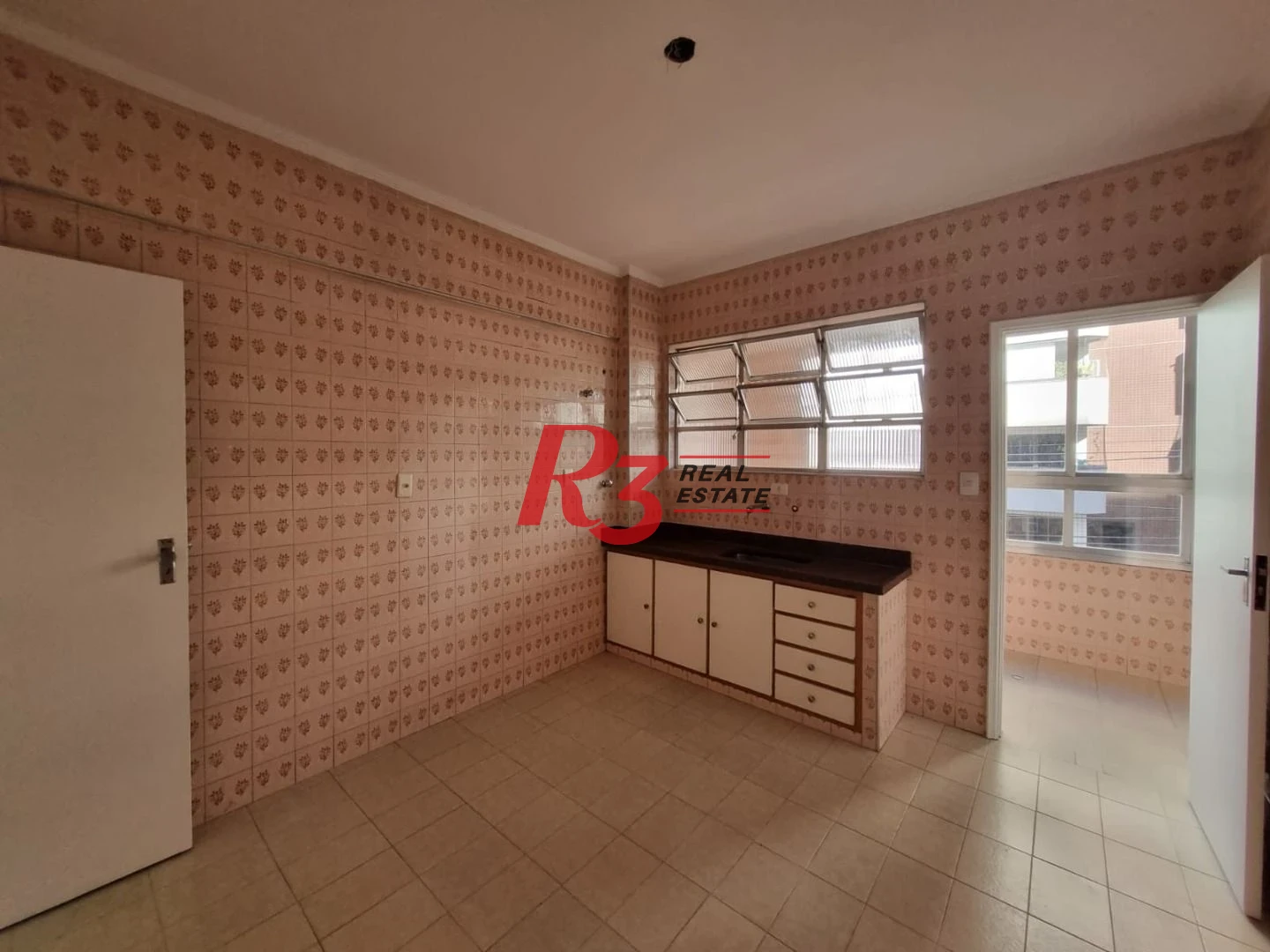 Apartamento com 2 dormitórios para alugar, 125 m² por R$ 4.188,02/mês - Boqueirão - Santos/SP