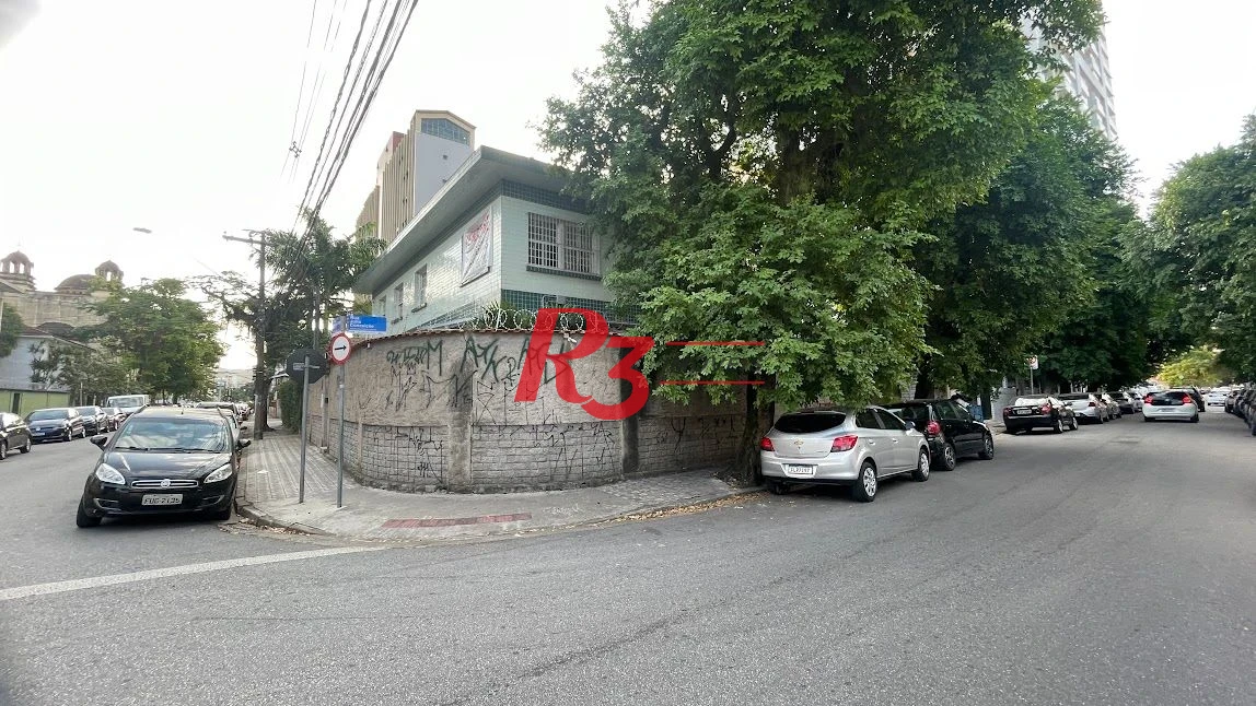 Sobrado com 11 dormitórios à venda, 420 m² por R$ 3.200.000,00 - Campo Grande - Santos/SP