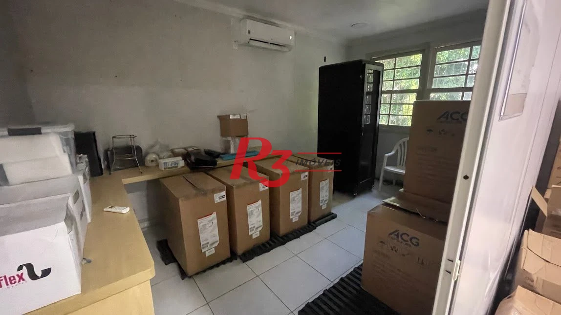 Sobrado com 11 dormitórios à venda, 420 m² por R$ 3.200.000,00 - Campo Grande - Santos/SP