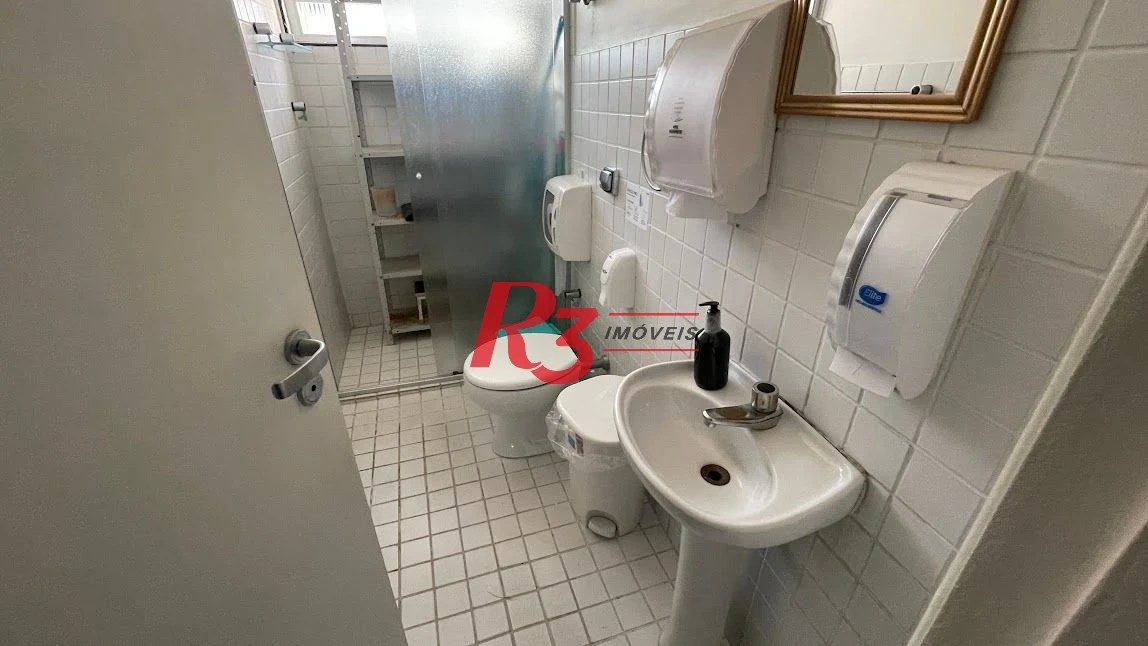 Sobrado com 11 dormitórios à venda, 420 m² por R$ 3.200.000,00 - Campo Grande - Santos/SP