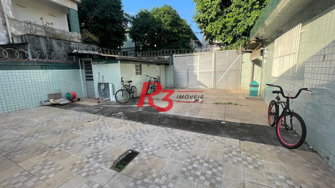 Sobrado com 11 dormitórios à venda, 420 m² por R$ 3.200.000,00 - Campo Grande - Santos/SP