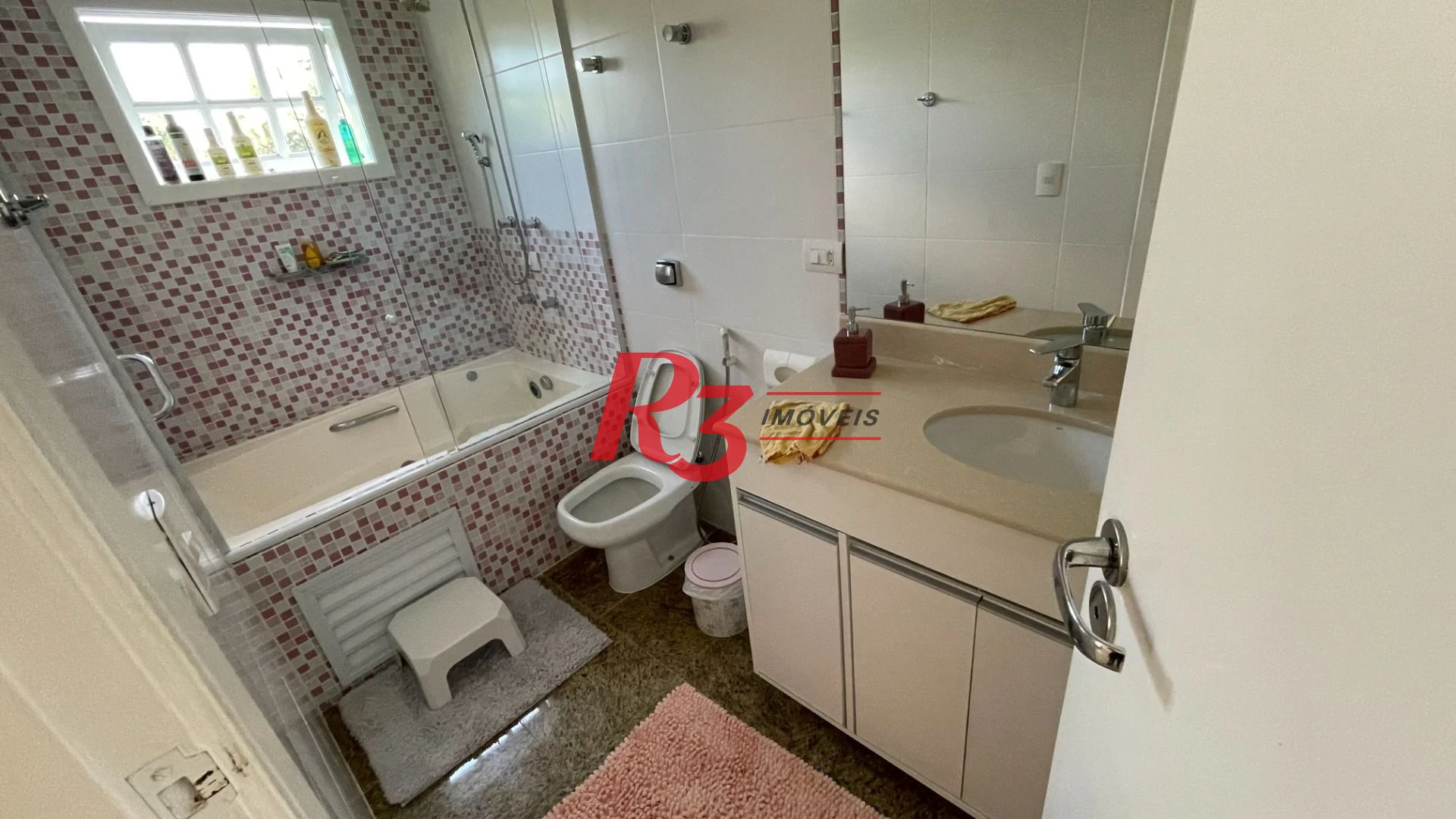 Casa com 5 dormitórios, 455 m² - venda por R$ 4.000.000,00 ou aluguel por R$ 19.500,00/mês - Acapulco - Guarujá/SP