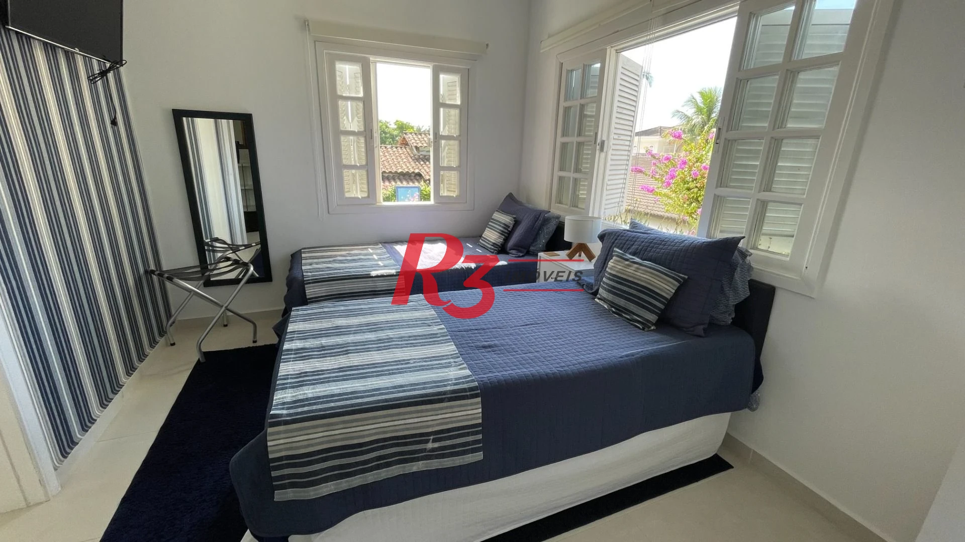 Casa com 5 dormitórios, 455 m² - venda por R$ 4.000.000,00 ou aluguel por R$ 19.500,00/mês - Acapulco - Guarujá/SP