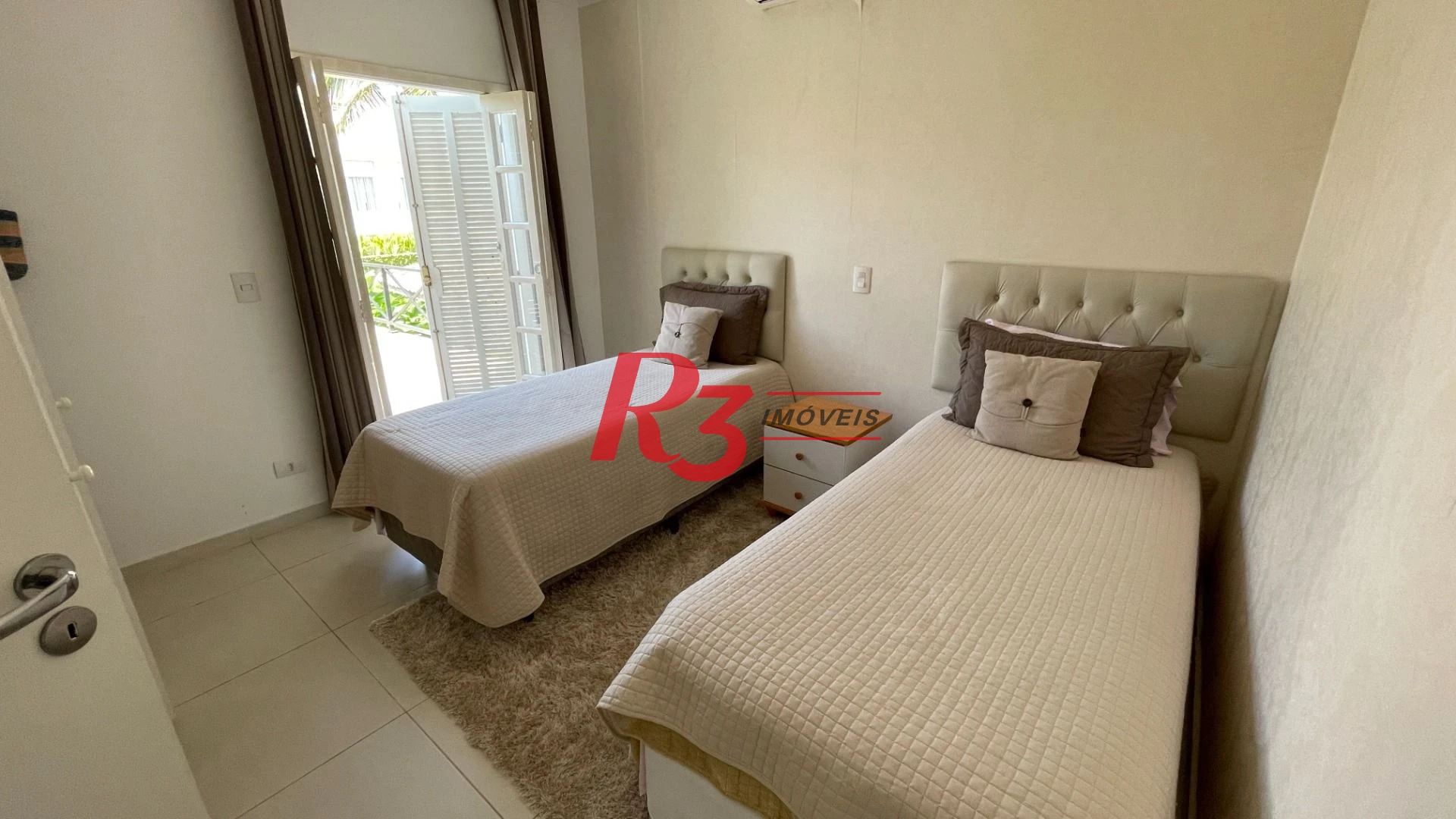 Casa com 5 dormitórios, 455 m² - venda por R$ 4.000.000,00 ou aluguel por R$ 19.500,00/mês - Acapulco - Guarujá/SP