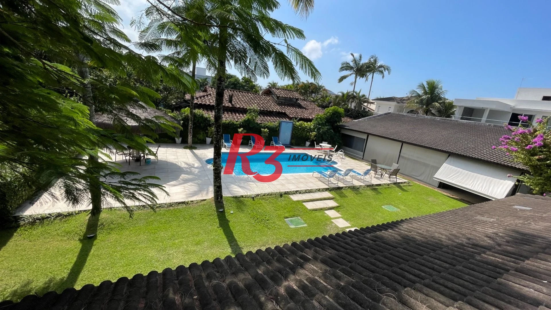 Casa com 5 dormitórios, 455 m² - venda por R$ 4.000.000,00 ou aluguel por R$ 19.500,00/mês - Acapulco - Guarujá/SP