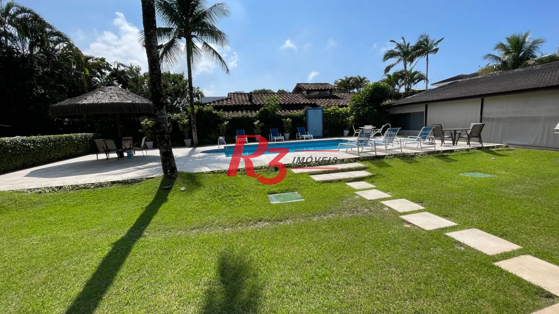 Casa com 5 dormitórios, 455 m² - venda por R$ 4.000.000,00 ou aluguel por R$ 19.500,00/mês - Acapulco - Guarujá/SP