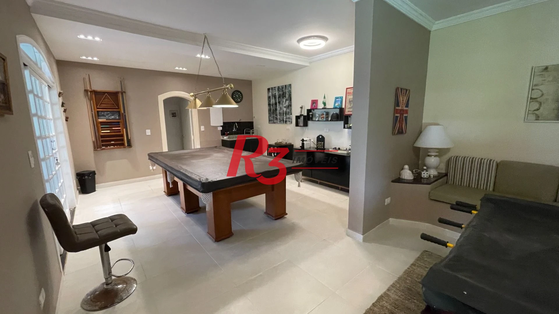 Casa com 5 dormitórios, 455 m² - venda por R$ 4.000.000,00 ou aluguel por R$ 19.500,00/mês - Acapulco - Guarujá/SP