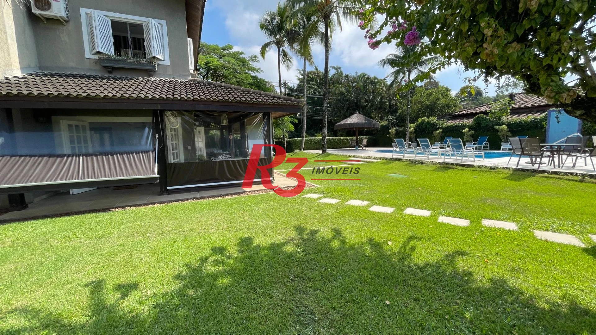 Casa com 5 dormitórios, 455 m² - venda por R$ 4.000.000,00 ou aluguel por R$ 19.500,00/mês - Acapulco - Guarujá/SP