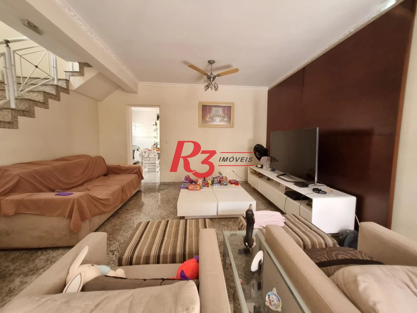 Oportunidade à venda na Vila Belmiro, terreno com 500 m², 2 amplas casas, com 3 dormitórios cada, espaço generoso de quintal e garagem para 6 carros!!