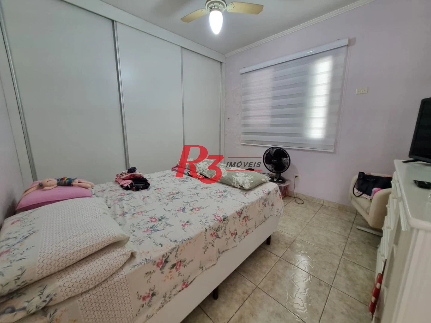 Oportunidade à venda na Vila Belmiro, terreno com 500 m², 2 amplas casas, com 3 dormitórios cada, espaço generoso de quintal e garagem para 6 carros!!