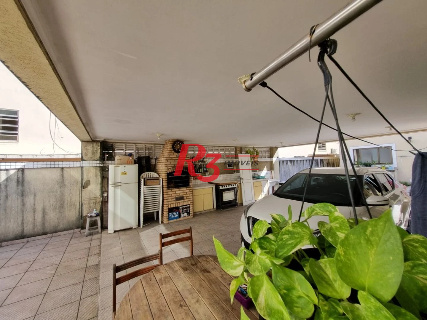 Oportunidade à venda na Vila Belmiro, terreno com 500 m², 2 amplas casas, com 3 dormitórios cada, espaço generoso de quintal e garagem para 6 carros!!