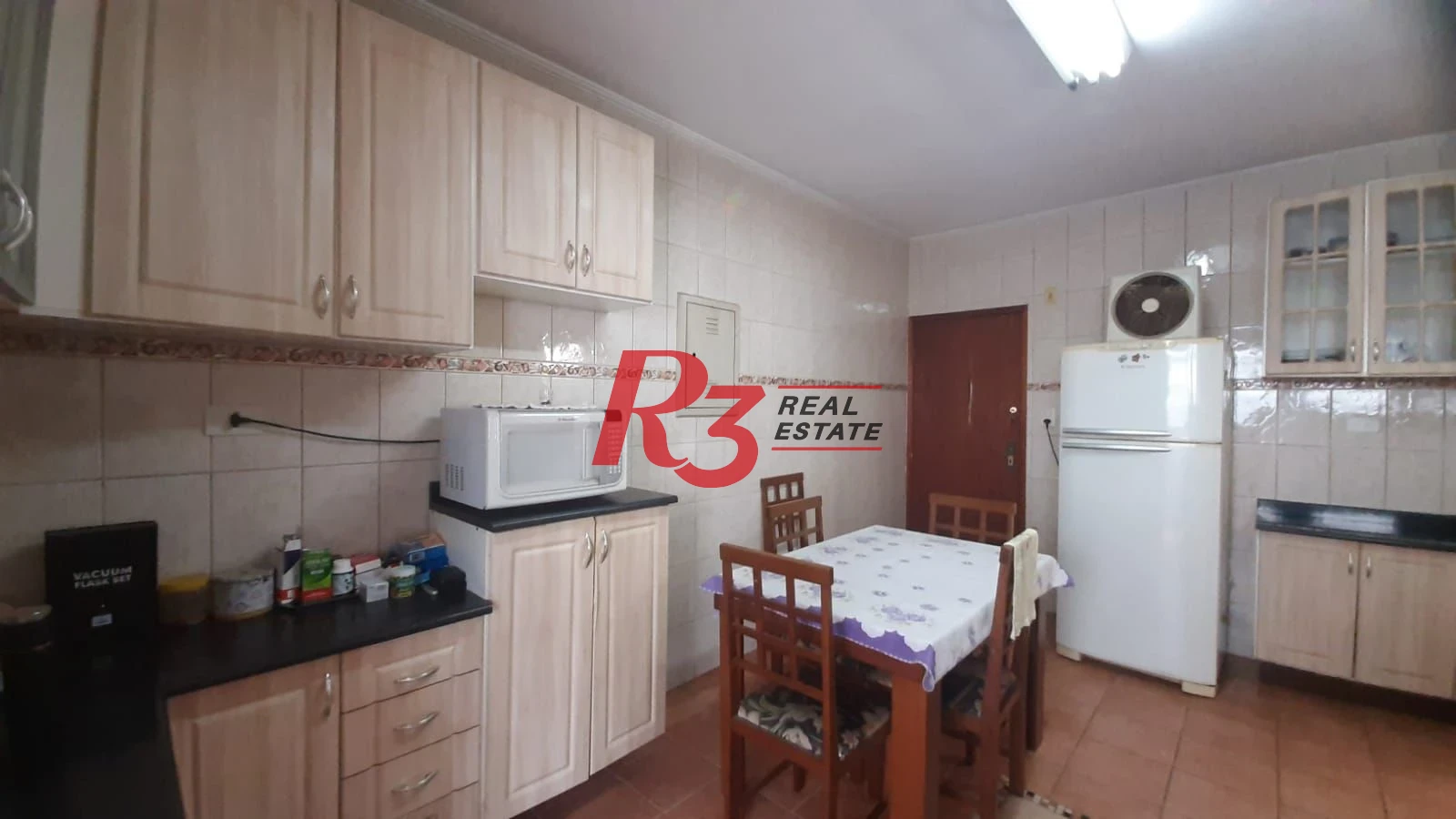 Apartamento com 3 dormitórios à venda, 118 m² por R$ 710.000,00 - Campo Grande - Santos/SP