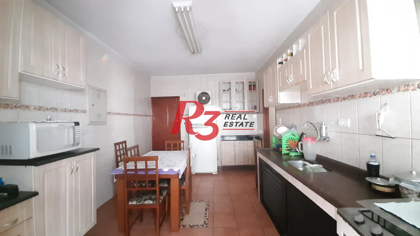 Apartamento com 3 dormitórios à venda, 118 m² por R$ 710.000,00 - Campo Grande - Santos/SP