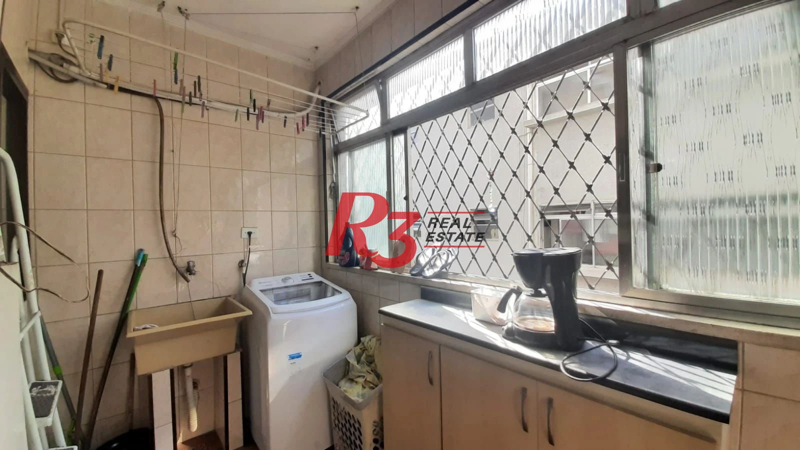 Apartamento com 3 dormitórios à venda, 118 m² por R$ 710.000,00 - Campo Grande - Santos/SP