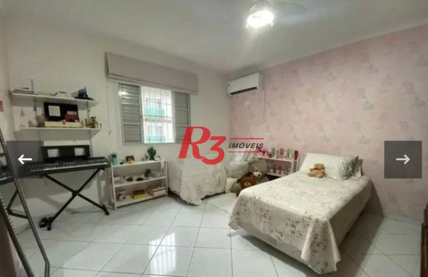 Sobrado com 3 dormitórios c piscina  190 m²  - Ponta da Praia - Santos