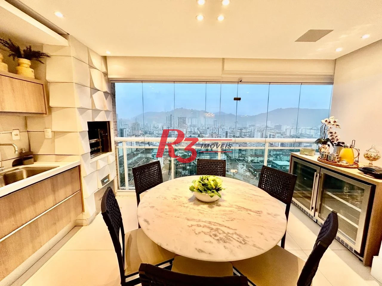 Apartamento à venda, 217 m² por R$ 2.400.000,00 - Gonzaga - Santos/SP