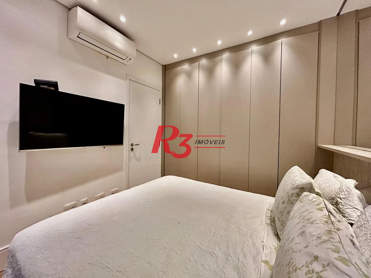 Apartamento à venda, 217 m² por R$ 2.400.000,00 - Gonzaga - Santos/SP