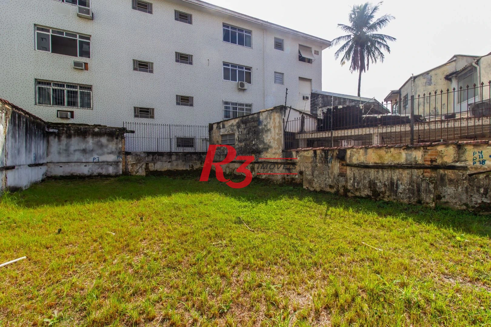 Terreno à venda, 300 m² por R$ 3.000.000,00 - Gonzaga - Santos/SP