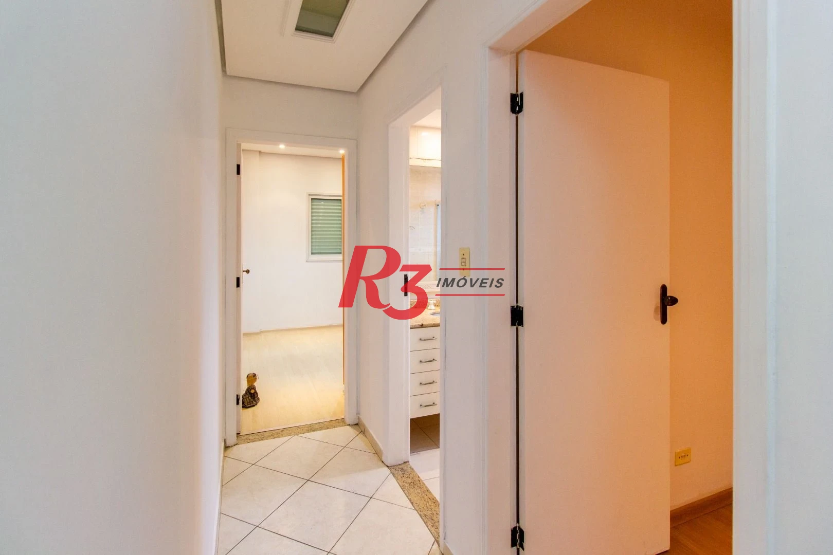 Apartamento com 3 dormitórios à venda, 119 m² por R$ 1.590.000,00 - Gonzaga - Santos/SP