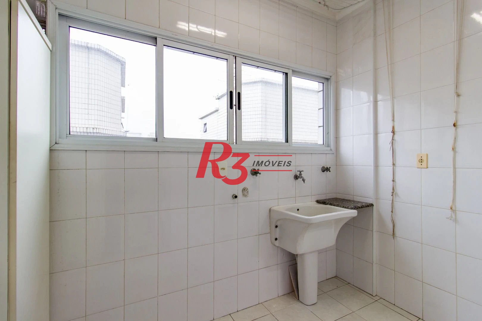 Apartamento com 3 dormitórios à venda, 119 m² por R$ 1.590.000,00 - Gonzaga - Santos/SP