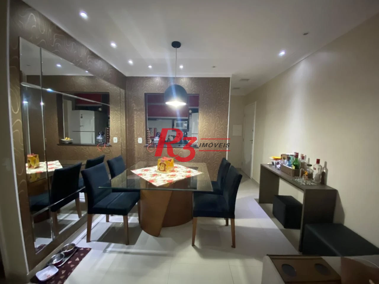 Apartamento à venda, 69 m² por R$ 440.000,00 - Areia Branca - Santos/SP