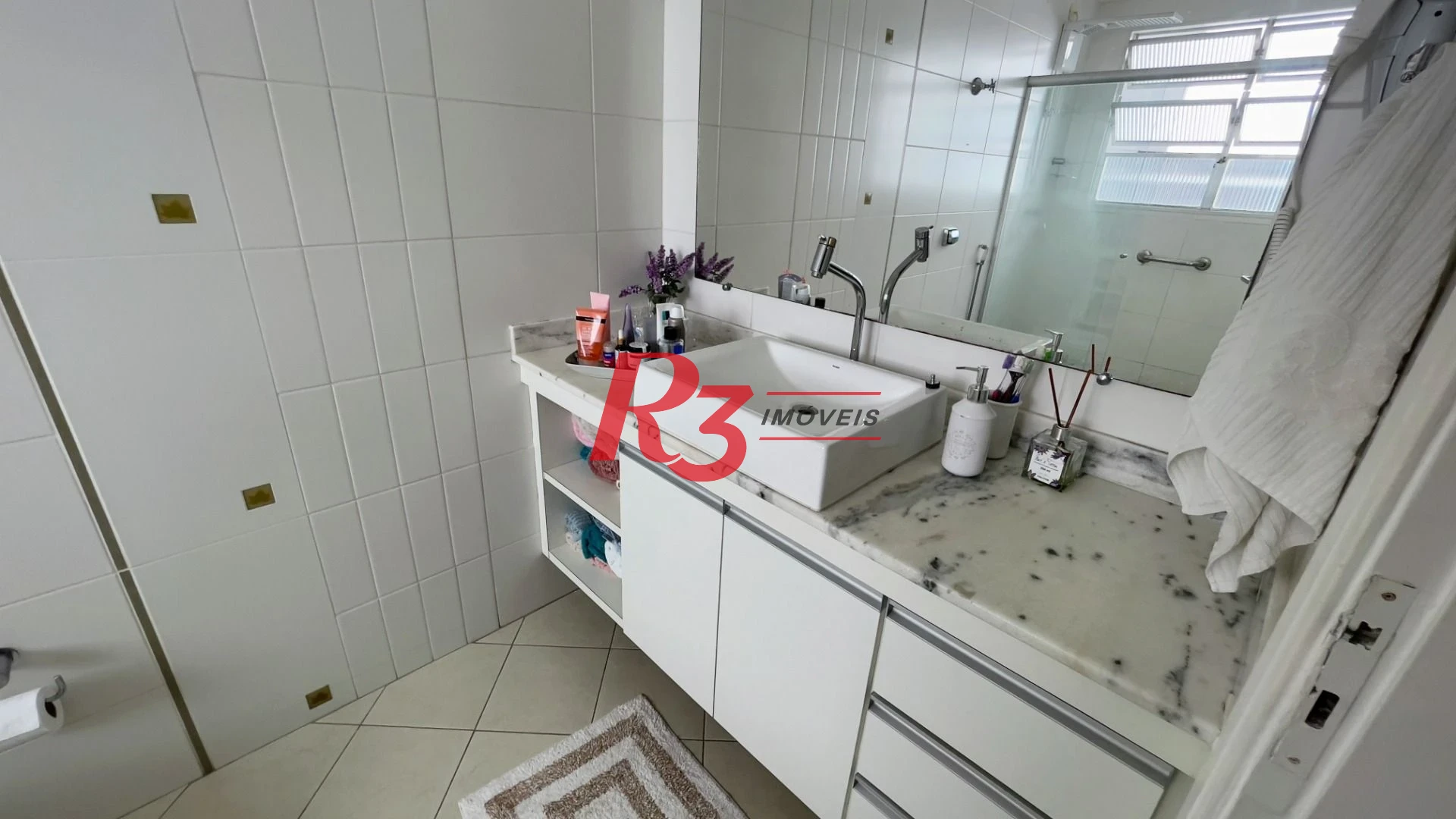 Apartamento com 3 dormitórios à venda, 139 m² por R$ 1.180.000,00 - Gonzaga - Santos/SP