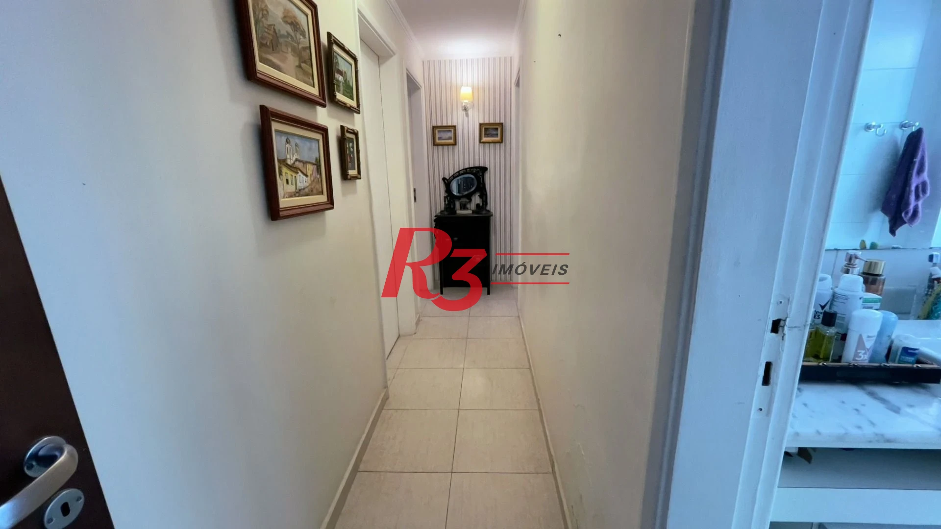 Apartamento com 3 dormitórios à venda, 139 m² por R$ 1.180.000,00 - Gonzaga - Santos/SP