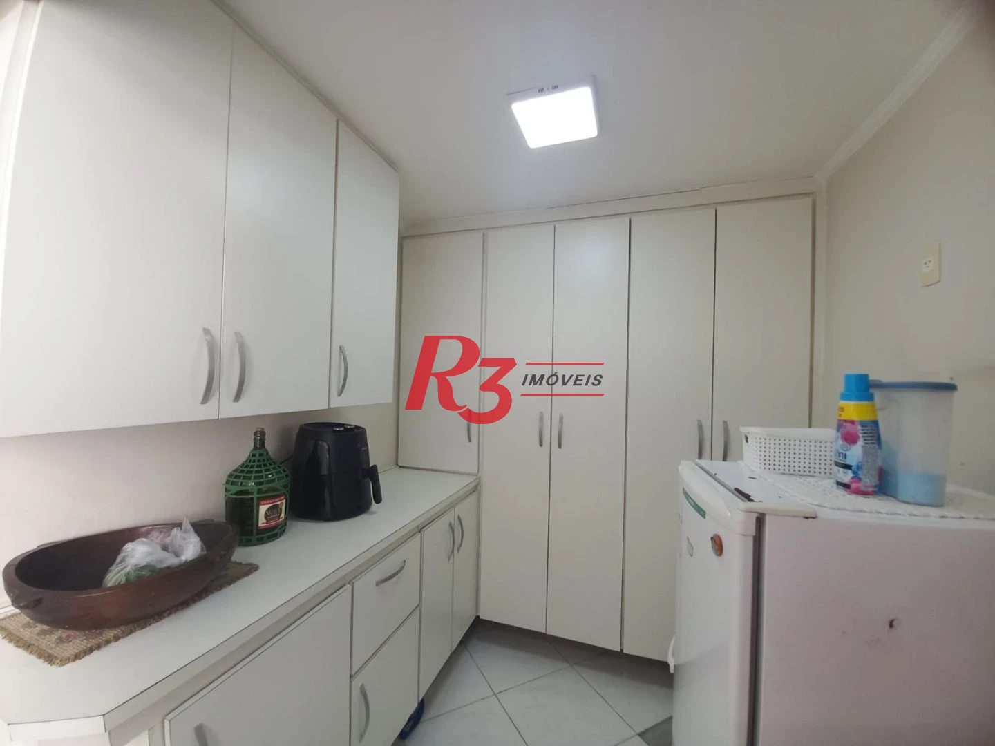 Apartamento com 3 dormitórios à venda, 139 m² por R$ 1.180.000,00 - Gonzaga - Santos/SP