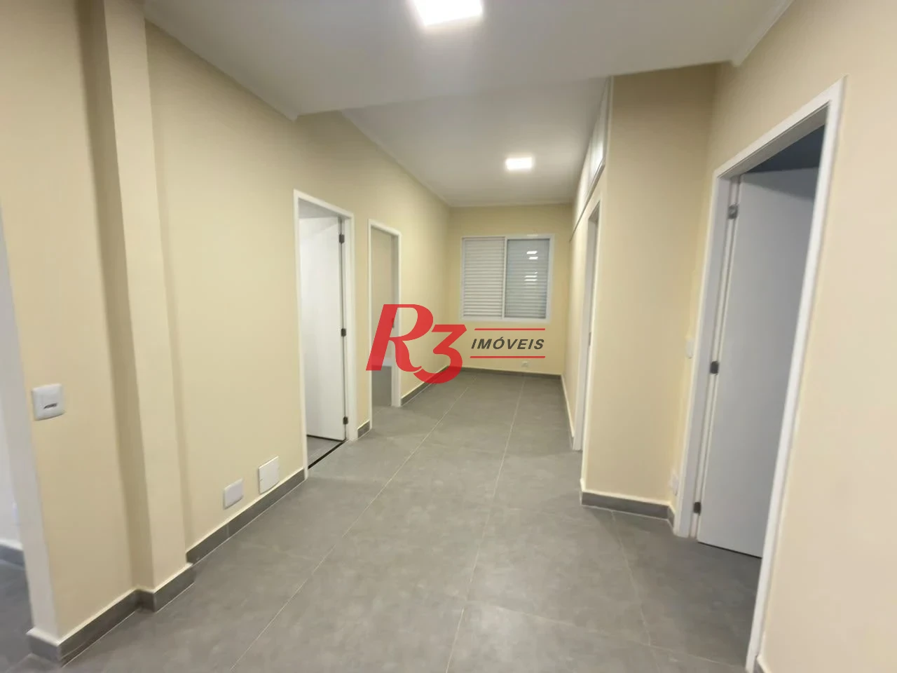 Apartamento com 2 dormitórios para alugar, 78 m² por R$ 4.900,02/mês - Boqueirão - Santos/SP