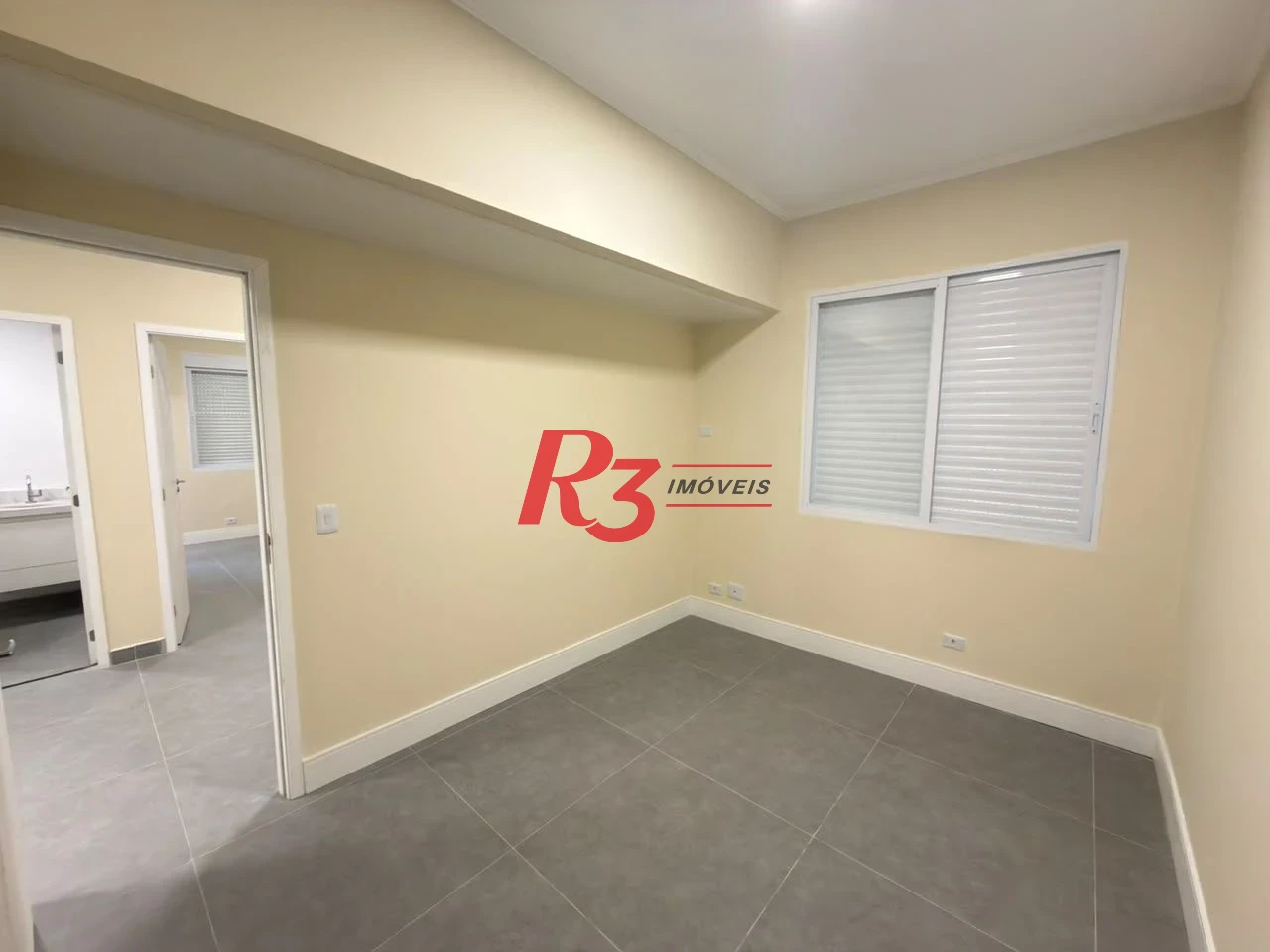 Apartamento com 2 dormitórios para alugar, 78 m² por R$ 4.900,02/mês - Boqueirão - Santos/SP