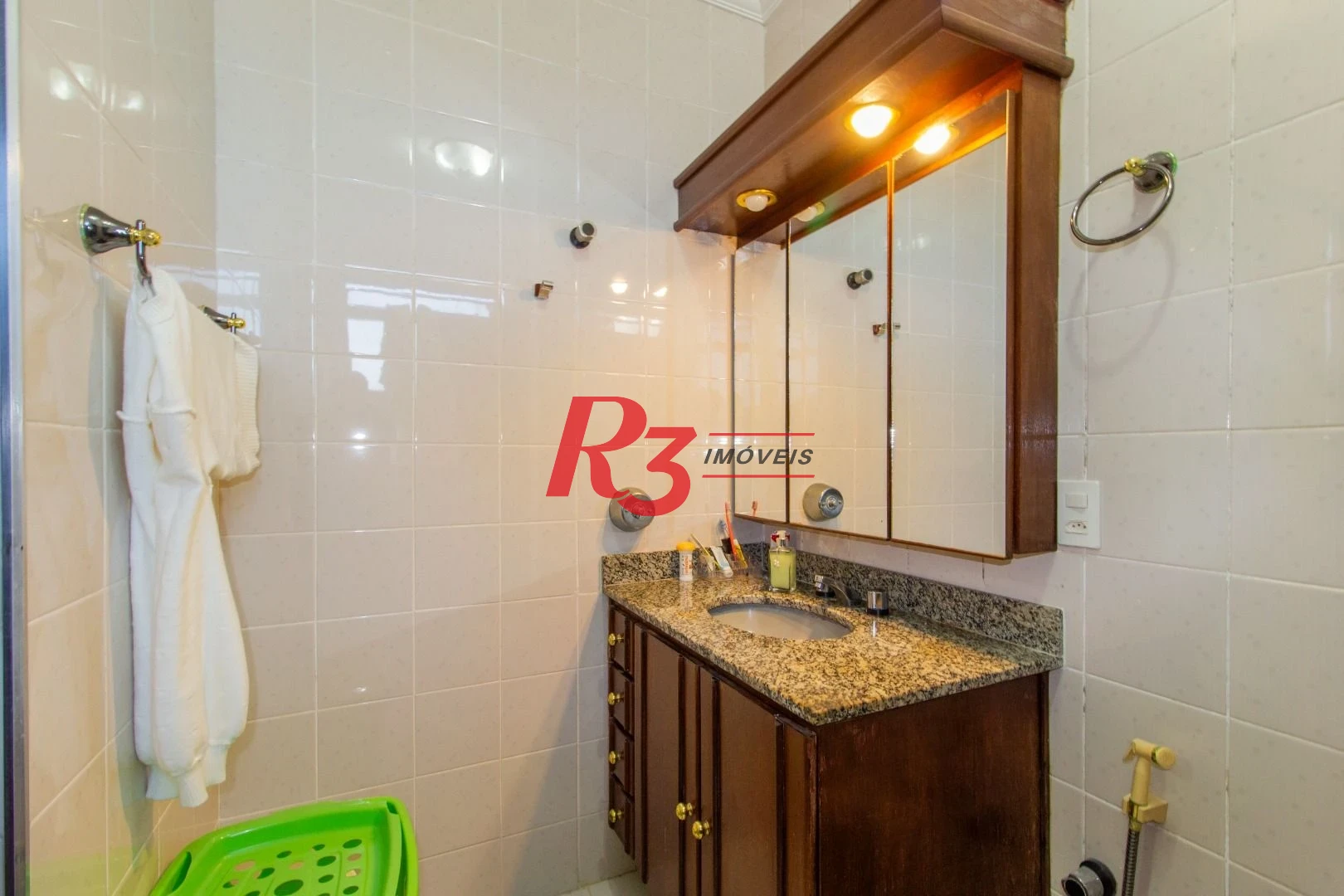 Apartamento com 3 dormitórios à venda, 137 m² por R$ 843.000,00 - Ponta da Praia - Santos/SP