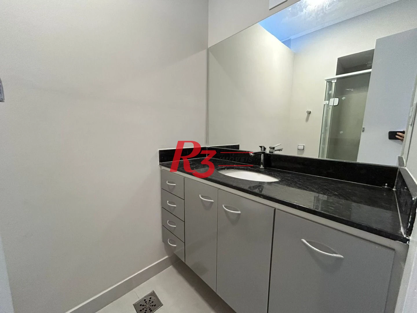 Apartamento com 3 dormitórios à venda, 126 m² por R$ 750.000,00 - Gonzaga - Santos/SP