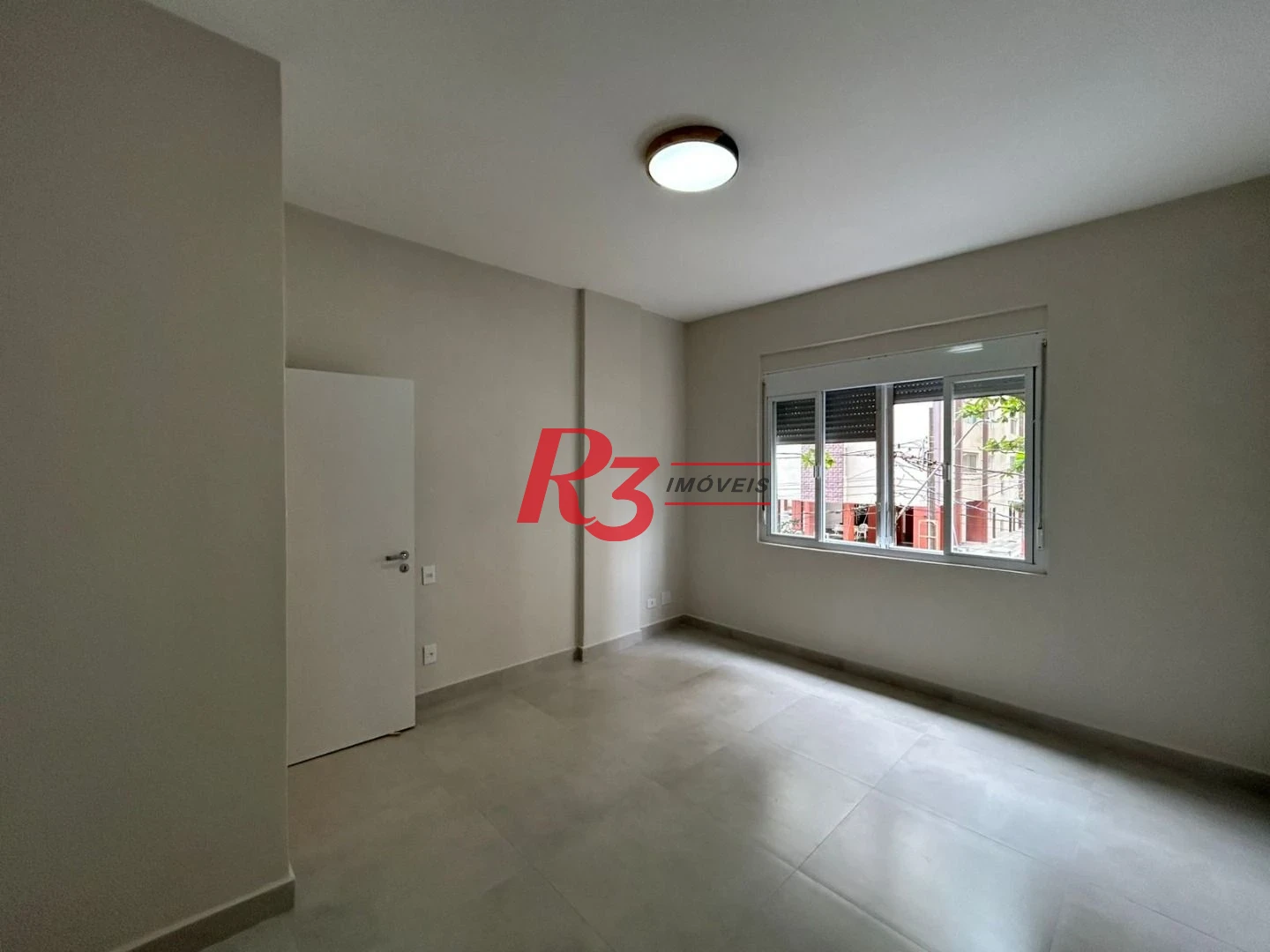 Apartamento com 3 dormitórios à venda, 126 m² por R$ 750.000,00 - Gonzaga - Santos/SP