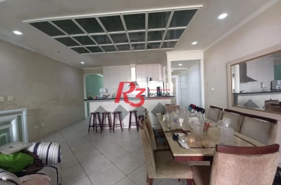 Sobrado com 3 dormitórios à venda, 261 m² por R$ 1.800.000,00 - Vila Matias - Santos/SP