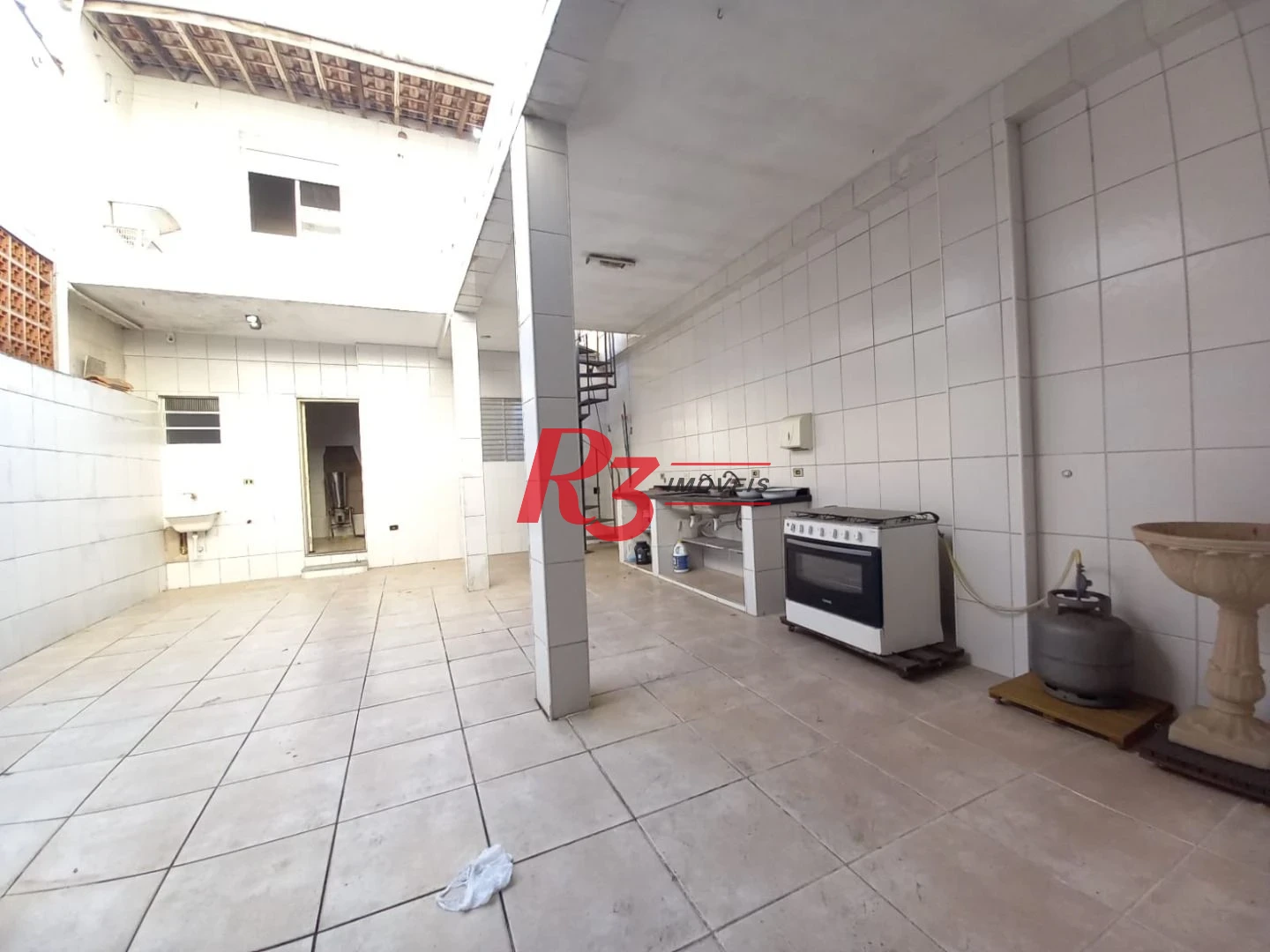 Sobrado à venda, 261 m² por R$ 1.800.000,00 - Vila Matias - Santos/SP