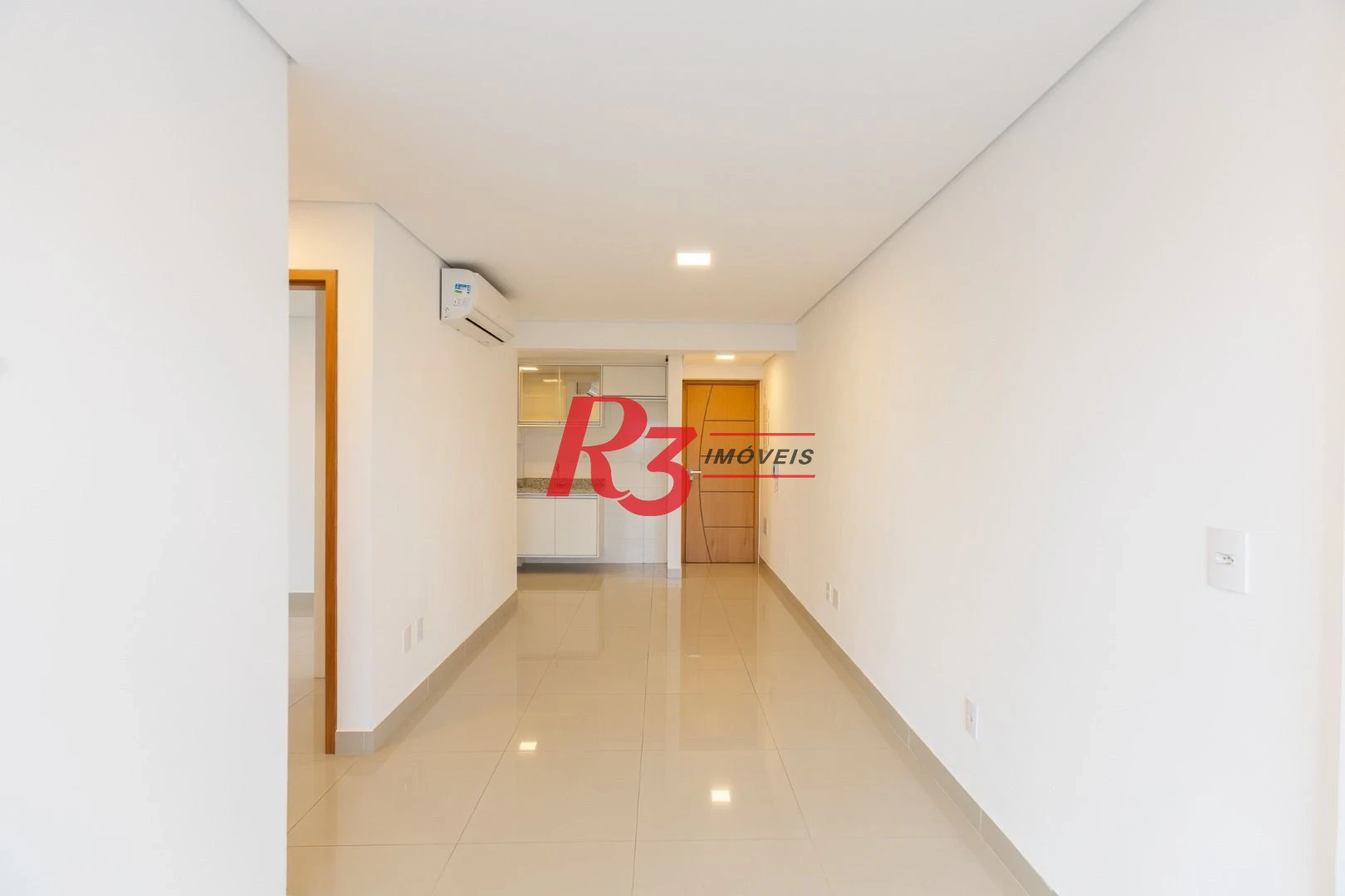 Apartamento com 2 dormitórios à venda, 53 m² por R$ 840.000,00 - Embaré - Santos/SP