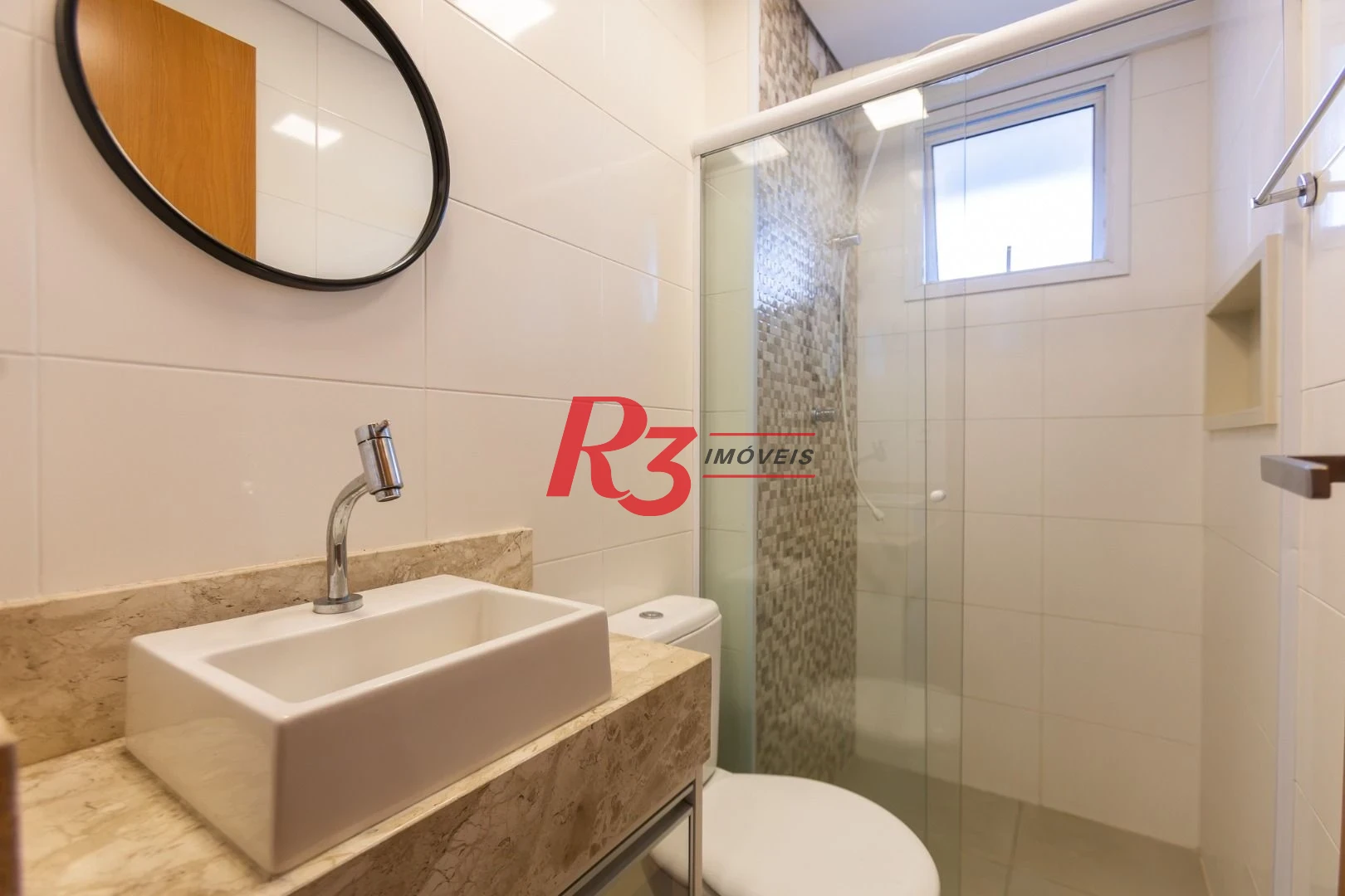 Apartamento com 2 dormitórios à venda, 53 m² por R$ 840.000,00 - Embaré - Santos/SP