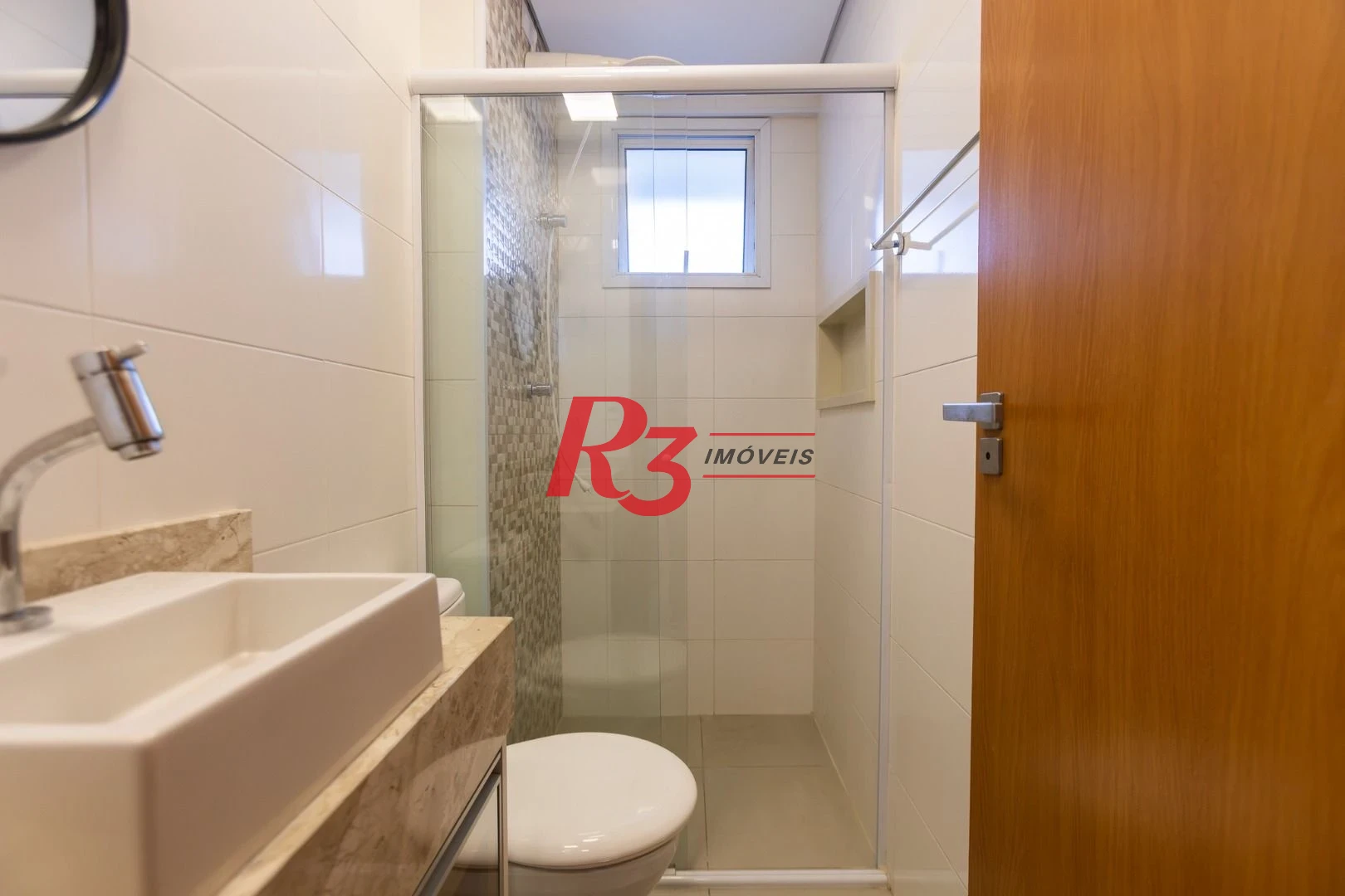 Apartamento com 2 dormitórios à venda, 53 m² por R$ 840.000,00 - Embaré - Santos/SP