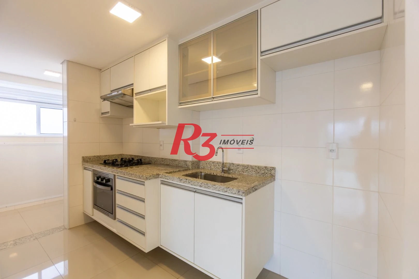 Apartamento com 2 dormitórios à venda, 53 m² por R$ 840.000,00 - Embaré - Santos/SP