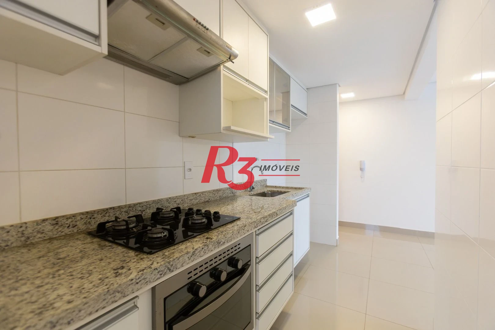 Apartamento com 2 dormitórios à venda, 53 m² por R$ 840.000,00 - Embaré - Santos/SP