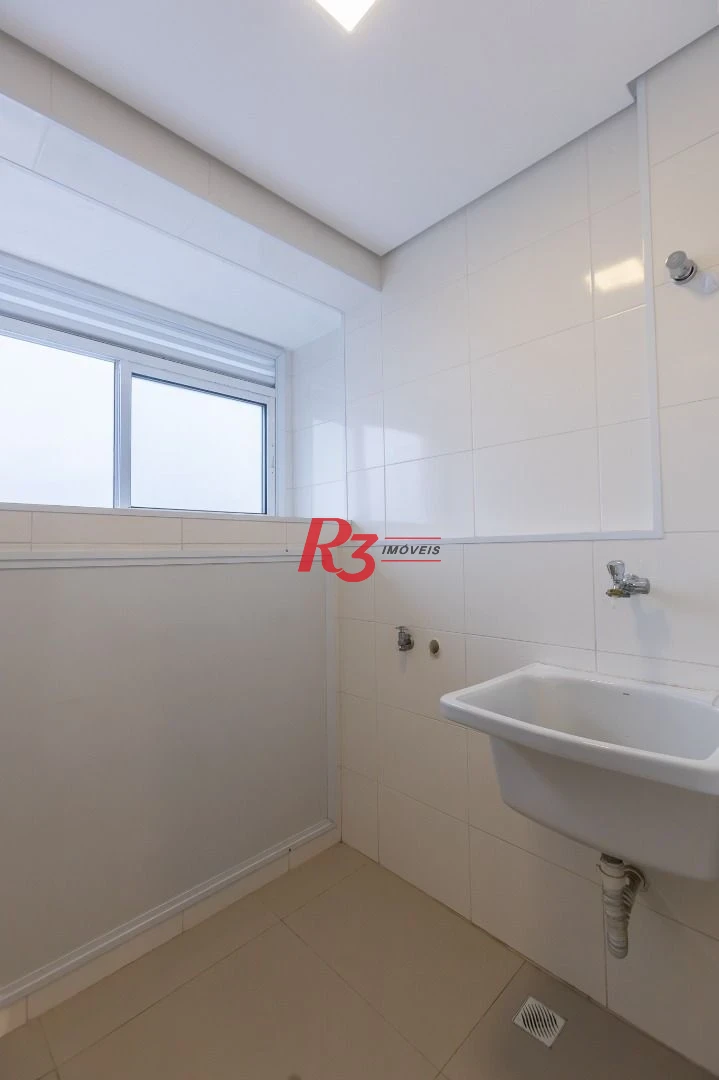 Apartamento com 2 dormitórios à venda, 53 m² por R$ 840.000,00 - Embaré - Santos/SP