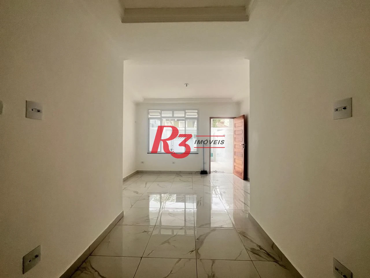 Casa com 3 dormitórios à venda, 150 m² por R$ 950.000,00 - Ponta da Praia - Santos/SP