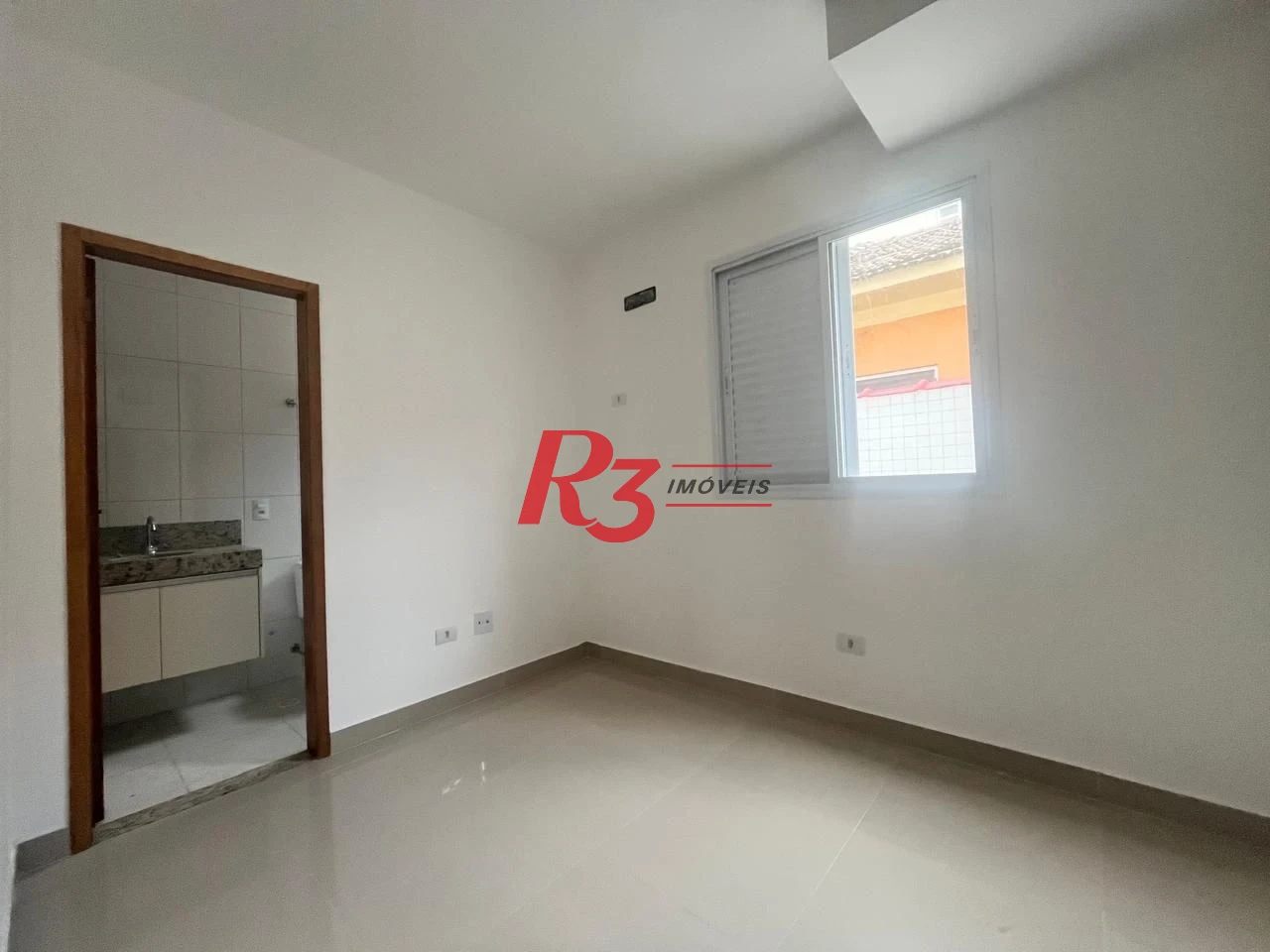 Casa com 3 dormitórios à venda, 150 m² por R$ 950.000,00 - Ponta da Praia - Santos/SP