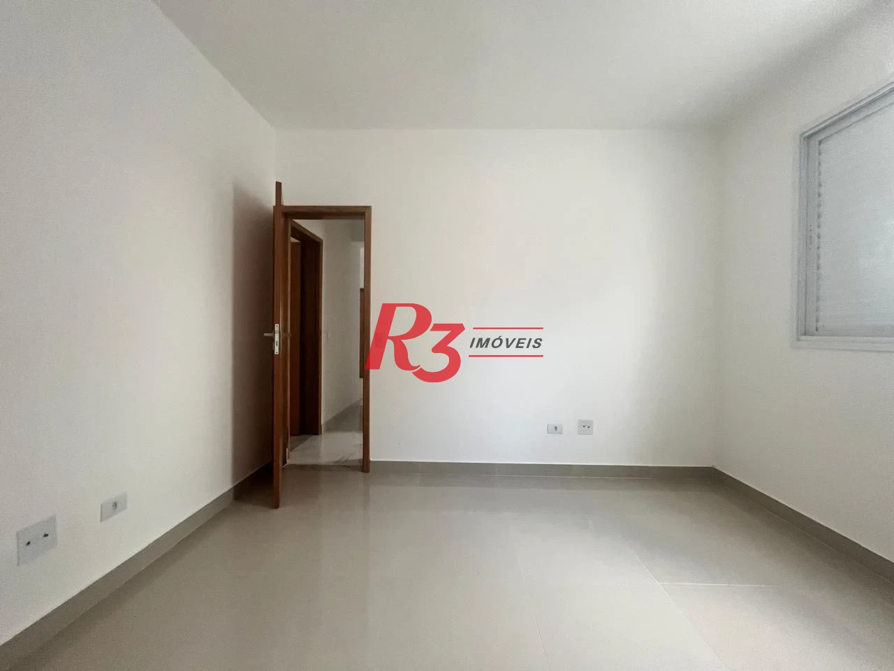 Casa com 3 dormitórios à venda, 150 m² por R$ 950.000,00 - Ponta da Praia - Santos/SP